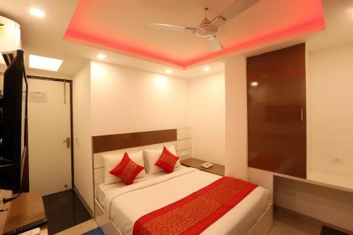 Airport Hotel Square Plaza