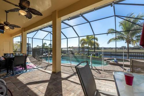 Villa Paws N' Paradise - Cape Coral - Roelens Vacations
