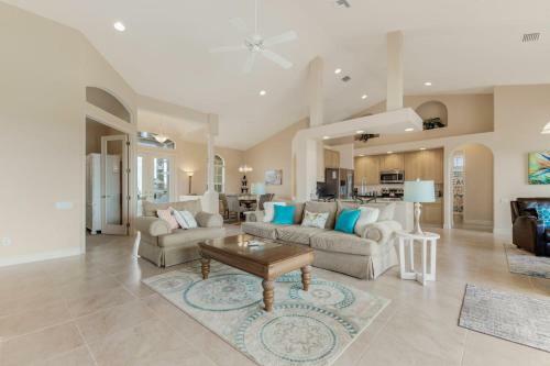 Villa Paws N' Paradise - Cape Coral - Roelens Vacations