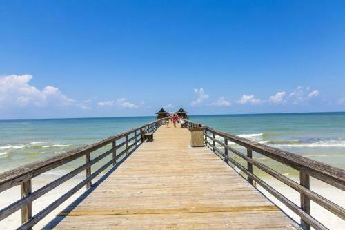 Apartamento Greenlinks Golf View Villa At Lely Resort