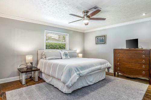 Naples Shores To Shores