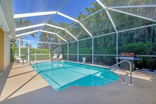 Villa Paradise Escape Luxury Pool W/game Room King Bed