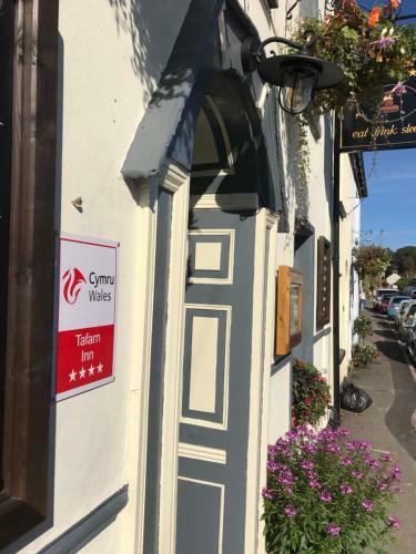 Posada The New Court Hotel