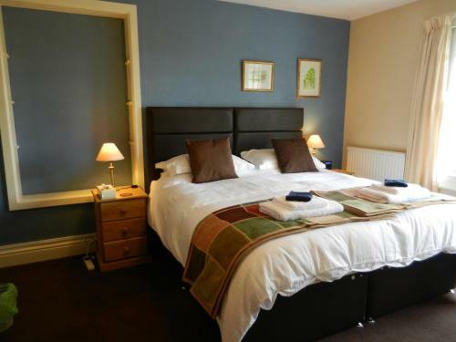 Hostal Overcombe House