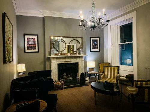 The Victoria Hotel