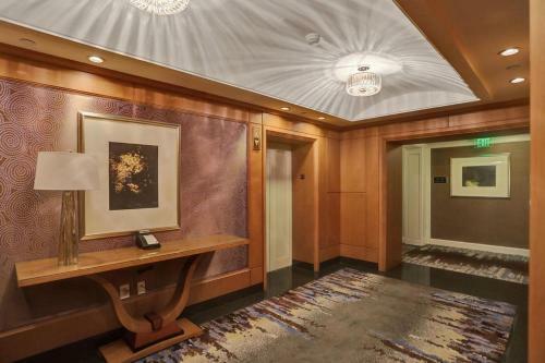 Four Season Hotel Luxurious 2 Bedrooms Apt Fs3206