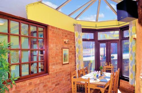 The George Inn & Millingbrook Lodge