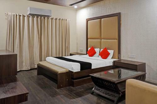 Hotel Capital O 81400 Vansh Palace