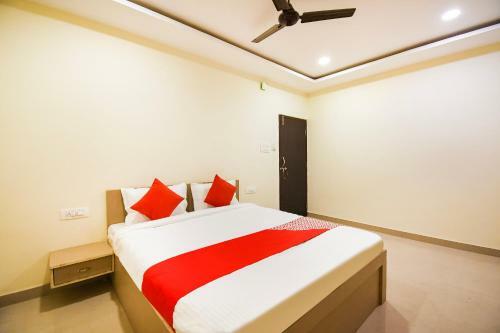 Oyo Flagship 45586 Hotel Airport Inn