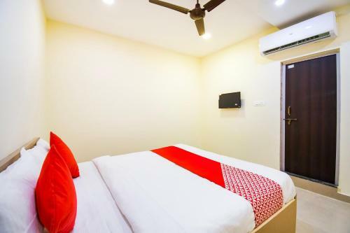 Oyo Flagship 45586 Hotel Airport Inn