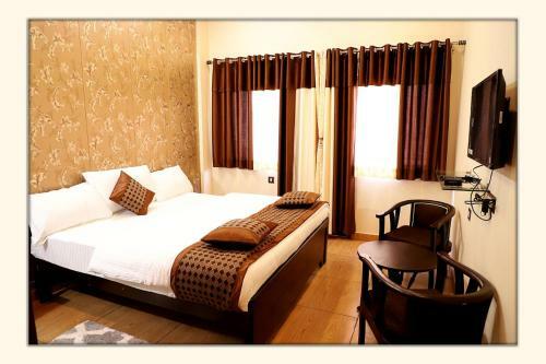 Hotel The Ranikhet Continental