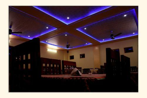 Hotel The Ranikhet Continental