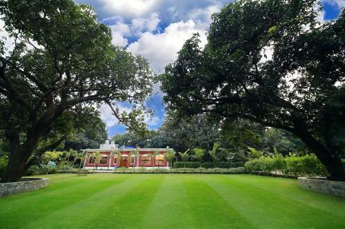 Fabhotel Corbett Green View Garden And Stay