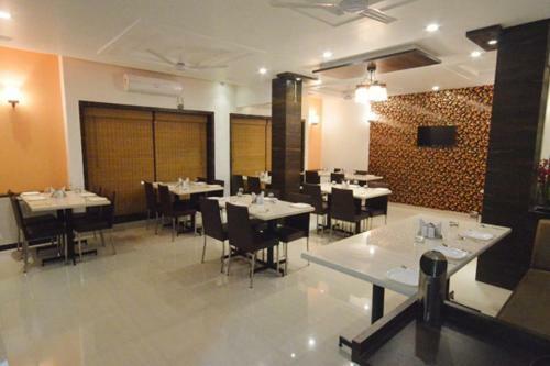 Hotel Anand