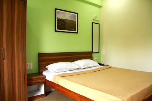 Betel Palm Hotel