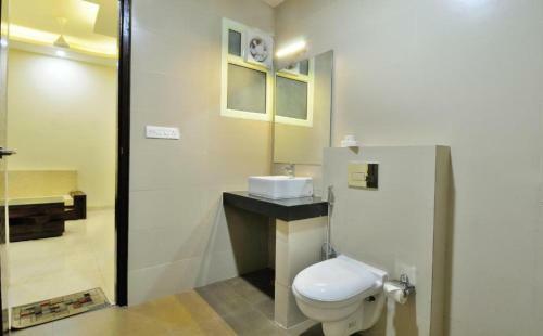 Hotel Harmony On Ganges - Laxmi Heights, Tapovan Rishikesh