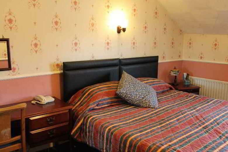 Hostal The York House Hotel