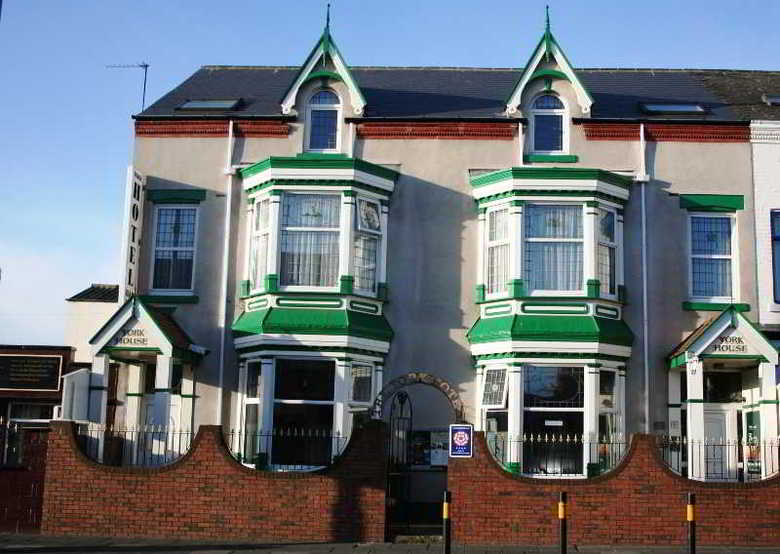Hostal The York House Hotel