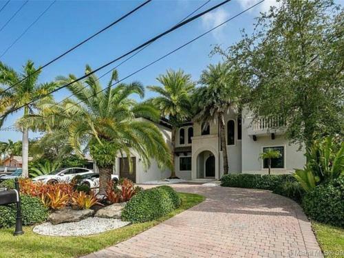Villa Hawkins - Luxury With Pool