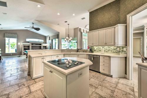Spacious Canalfront Oasis In Rotonda West!