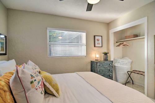 Lush Seminole Surf Inn With Backyard Fire Pit