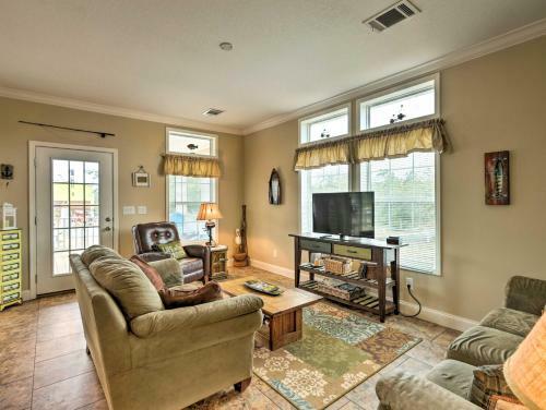 Anchors Away In Steinhatchee Home With Deck!