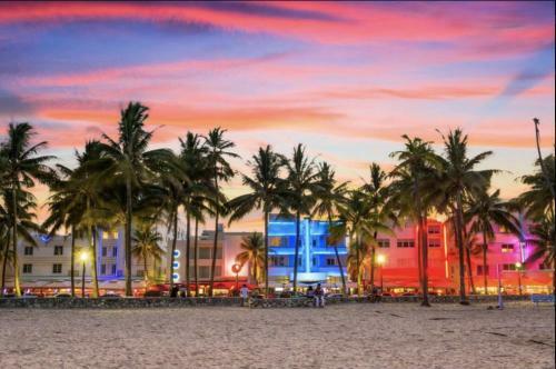 Apartamento Cozy Queen Bed Studio Near Dolphin Mall-fiu