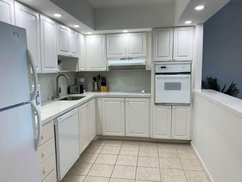 Beach Apartment At Condo-hotel