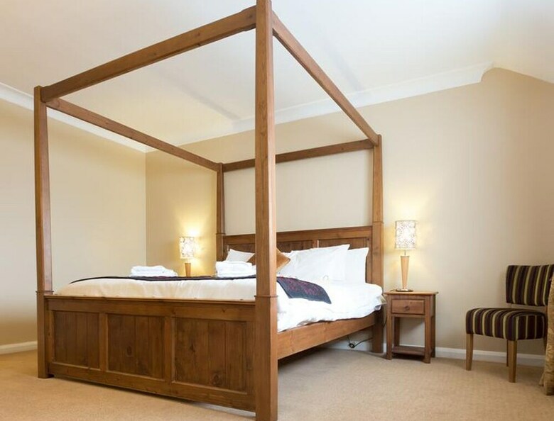The Roman Way Hotel