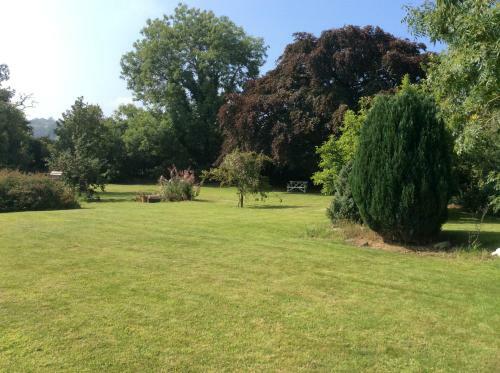 Hostal Broncoed Uchaf Country Guest House