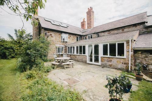 Hostal Broncoed Uchaf Country Guest House