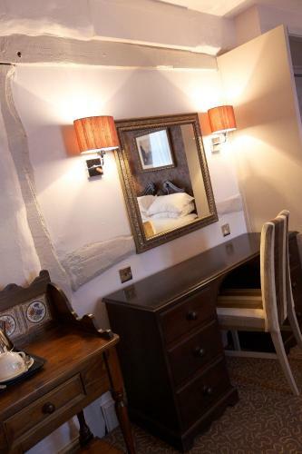 Hotel Punch House Monmouth