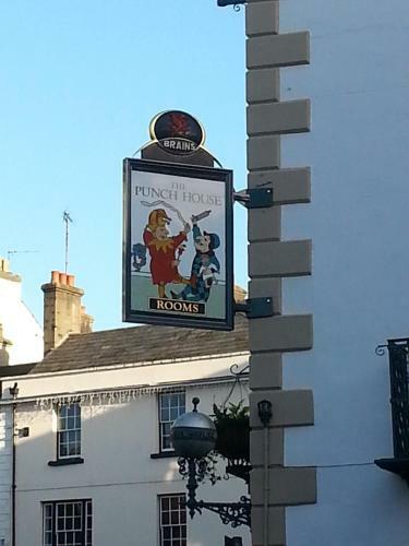 Hotel Punch House Monmouth