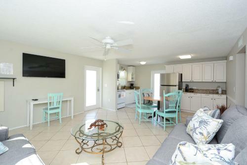 Canal 315 - Right In Siesta Key Village!