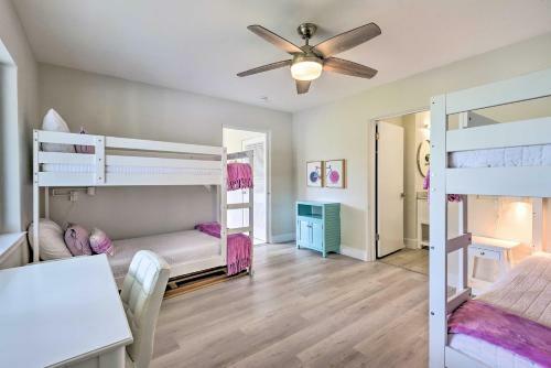 Waterfront Sarasota Estate Dock And Boat Lift!