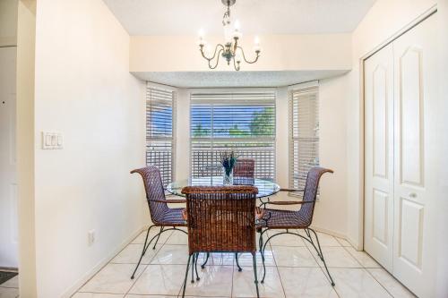 Lakeview Oasis