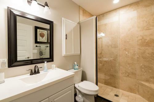 Spacious Vacation Rental In Sarasota / Private Pool / Game Room With Pool Table
