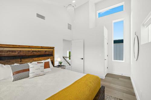 198 Riberia - Downtown Waterfront Luxury Home