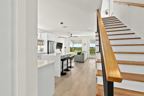 194 Riberia - Downtown Waterfront Luxury Home