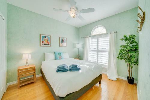 4br House, 2 Blocks From The Beach