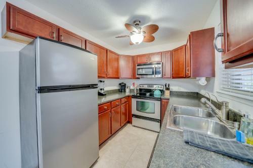 4br House, 2 Blocks From The Beach