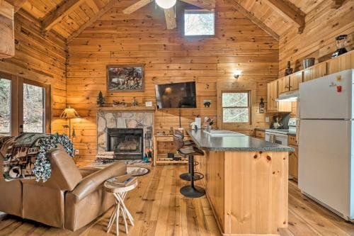 Rustic Clayton Log Cabin With Hot Tub And Views!