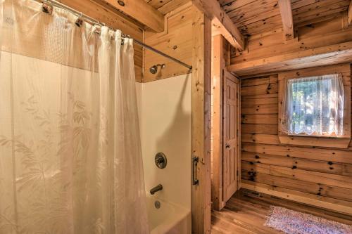 Rustic Clayton Hideaway With Deck And Forest Views!