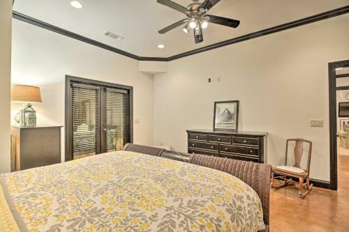 Spacious Lakefront Home With Screened-in Porch!