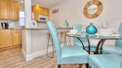 Madeira Beach Yacht Club By Teeming Vacation Rentals