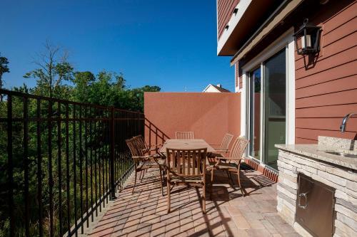 Hotel Summerville Resort 4 Bedrooms Villa