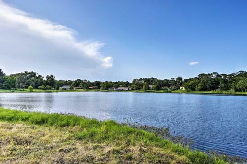 Altamonte Springs Home With Canoe On Lake Marion