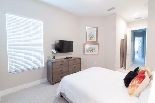 New 4 Br 4 Ba Villa Ground Zero To Theme Parks