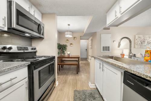 Apartamento Conveniently Located 2 Br W Self Check-in Buckhead