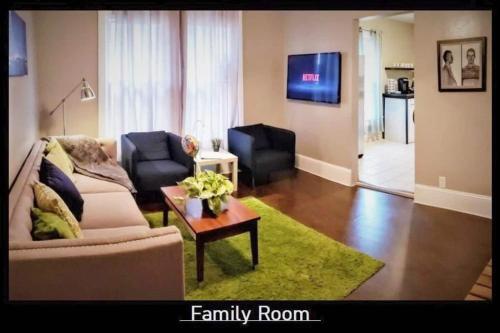 Apartamento Cozy Home Near Atlantic Station Sleeps 13